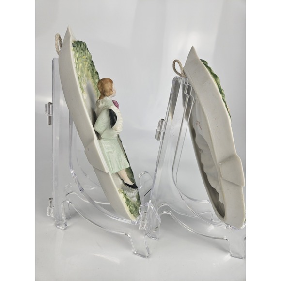 Pair of Wall Plaques 3D Victorian Man & Woman Hand Painted Occupied Japan - Picture 5 of 9